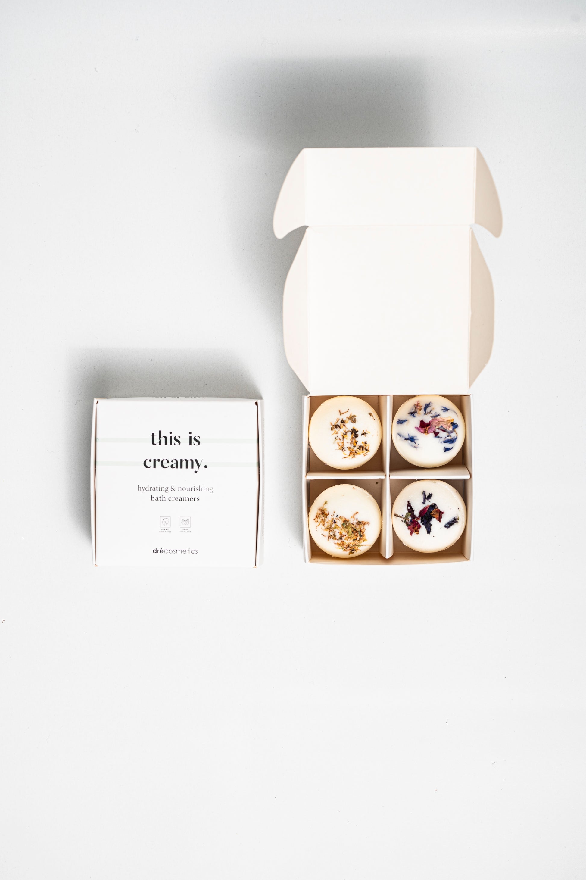 Bath Creamers (4 stuks) | Verzorgende Badmelk Bommen - Hydraterend & Vegan - This is Creamy.
